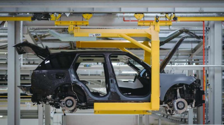 Jaguar et Land Rover se lancent à fond dans l'électrique : une GT 4 portes avec 700 km d'autonomie