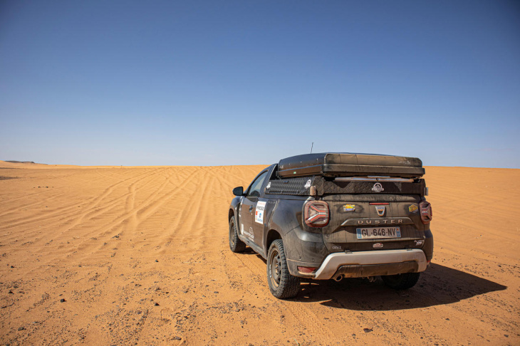 android, on a testé notre dacia duster 4x4 pick-up sur le rallye duster maroc challenge !