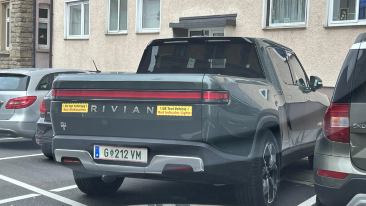 Les imposants pickups électriques Rivian, bientôt en Europe ?
