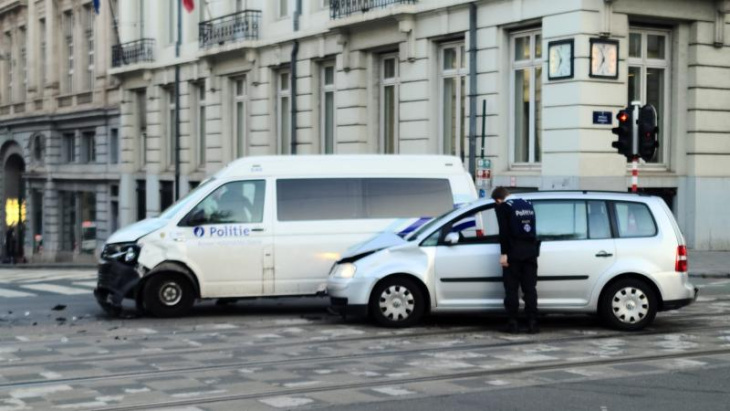 Bruxelles : des lignes de tram perturbées après un accident (photos)