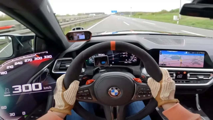 Regardez la BMW M4 CSL bombarder sur l'autoroute allemande