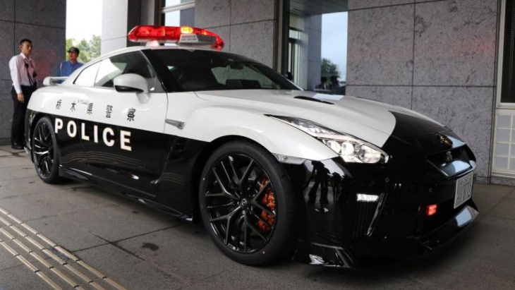 les plus belles supercars au service de la police dans le monde