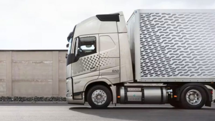 volvo présente un camion au biogaz pour le transport longues distances