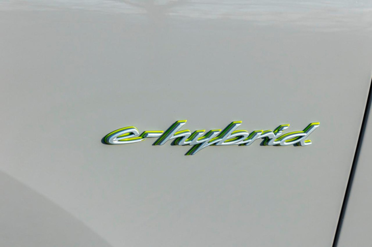 porsche,  porsche cayenne coupe,  4*4/suv/crossovers, essai porsche cayenne coupé hybride (2023) : élixir de jouvence