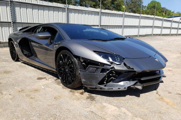 La Lamborghini Aventador Ultimae la moins chère du monde n’est pas la meilleure affaire du siècle