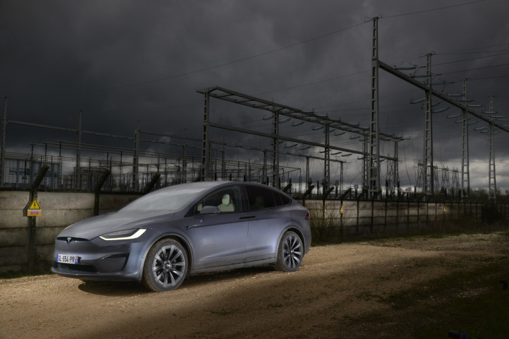 Essai Tesla Model X Plaid : sage comme un orage