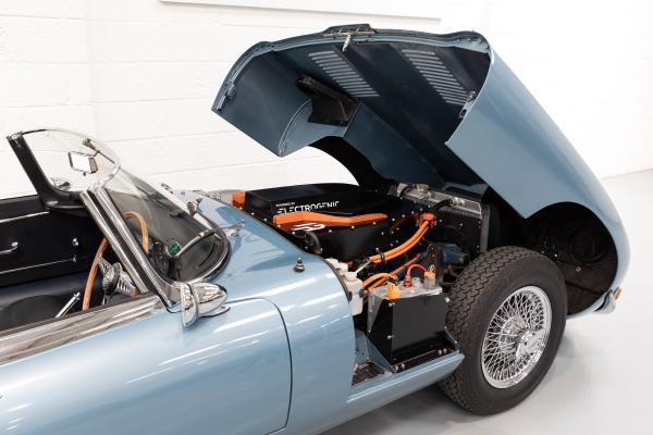 jaguar type e | les photos du roadster transformé en voiture électrique