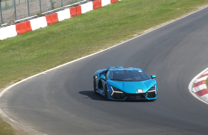 VIDEO – Ecoutez la Lamborghini Revuelto faire hurler son V12 hybride sur le Nürburgring