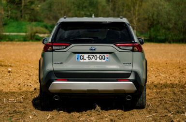 android, essai – toyota rav4 trail : que vaut la version baroudeuse du suv hybride à succès ?