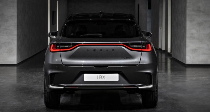 android, lexus lbx (2023) : le nouveau suv compact se dévoile, il est proposé avec un seul moteur hybride