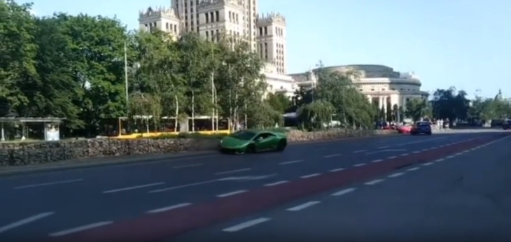 VIDEO - Cette Lamborghini Huracan termine sa course contre un muret après une tentative de drift