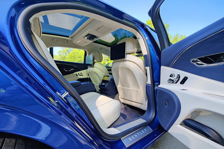 Bentley Flying Spur V8 Azure (2023) : encore plus de confort