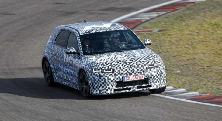 La future Hyundai Ioniq 5 N en démonstration sur le Nürburgring
