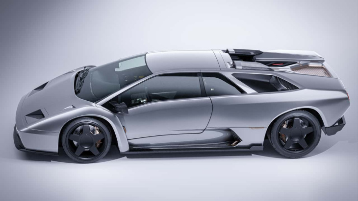 Cette Lamborghini Diablo transformée combine le charme de l'ancien et la technologie actuelle