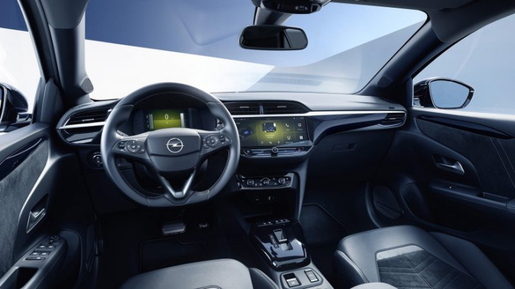 Opel Corsa restylée (2023) : les prix des versions essence et électriques