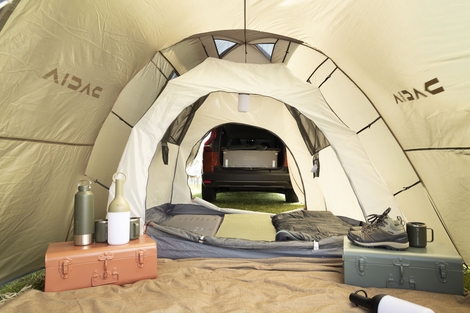 En option (399 €), le Jogger peut être accouplé à une tente.