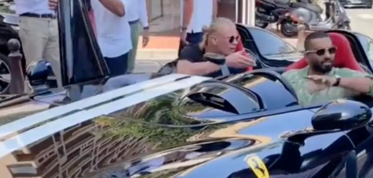 VIDEO – Erling Haaland à bord d’une Ferrari à près de 2 millions d’euros dans les rues de Monaco