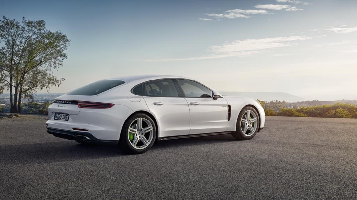 S’offrir le luxe d’une Porsche Panamera d’occasion : un rêve à portée de main