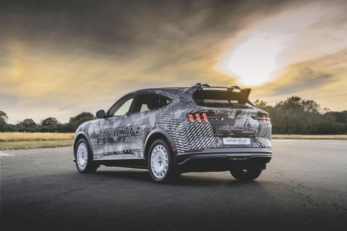 La Ford Mustang soulève la poussière dans sa version Mach-E Rally
