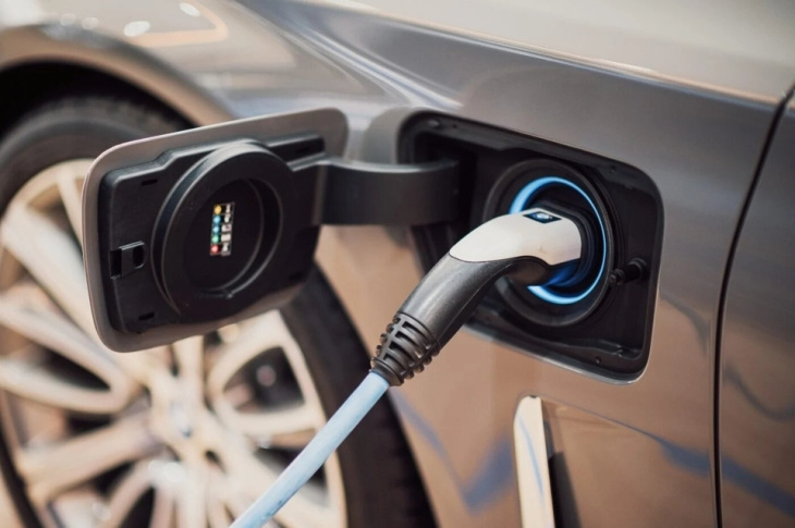 Quelles sont les voitures électriques qui se rechargent le plus vite ?