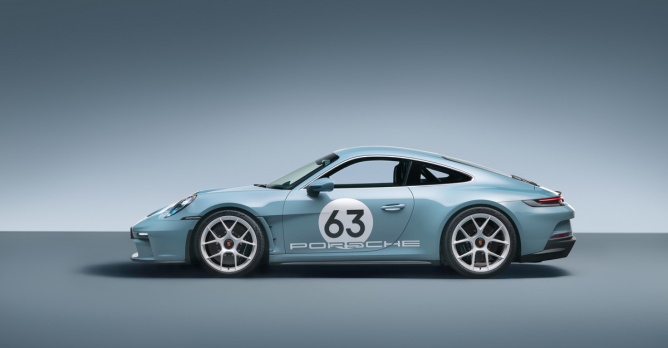 Porsche fête les 60 ans de la 911 avec une série limitée S/T