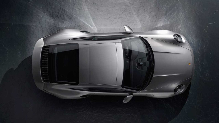La Porsche 911 Turbo S affronte la Tesla Model X Plaid