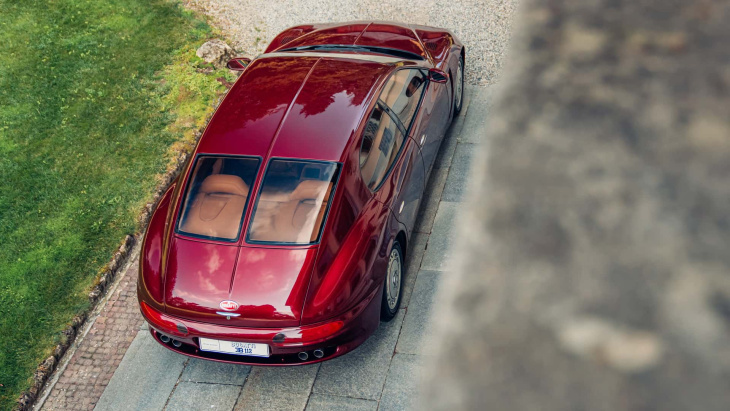 La Bugatti EB112, supercar à quatre portes qui n'a jamais été produite, fête ses 30 ans
