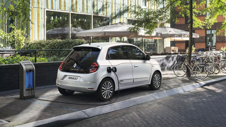 Renault Twingo E-Tech et Dacia Spring : les deux citadines à 100 euros par mois