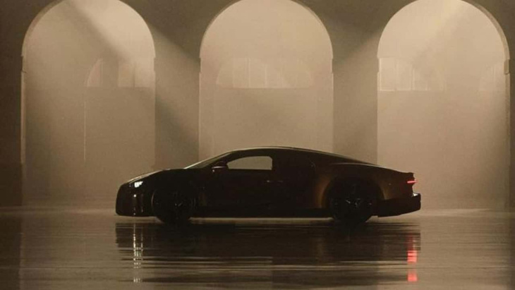 Bugatti laisse entrevoir une Chiron unique aux reflets dorés