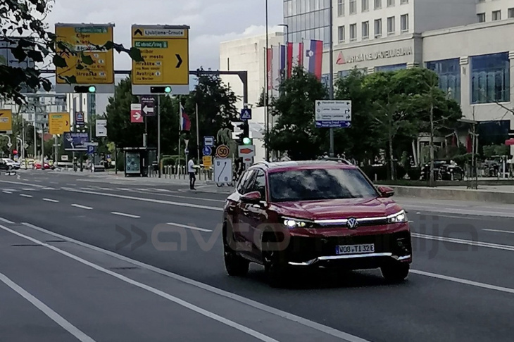 Volkswagen Tiguan 3 (2024). Le nouveau SUV allemand surpris sans camouflage