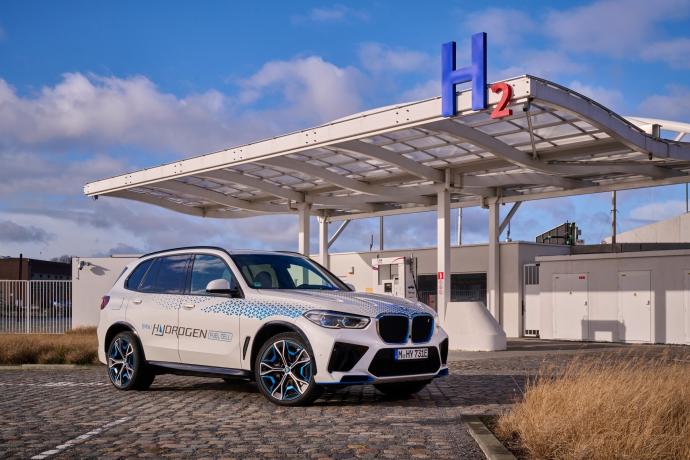 Concept Car, hybrides rechargeables et véhicule blindé... Le programme du groupe BMW pour la salon de Munich