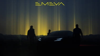 Lotus Emeya : la nouvelle berline électrique qui veut affronter les Tesla Model S et Porsche Taycan