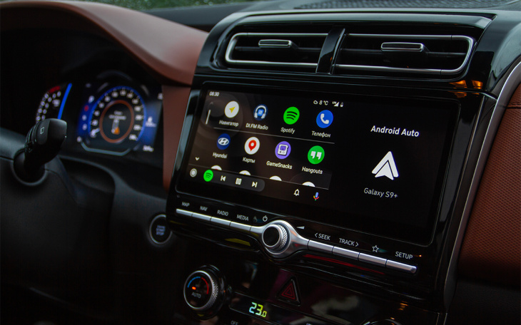 Android Auto : cet adaptateur sans fil est désormais aussi compatible avec Apple CarPlay