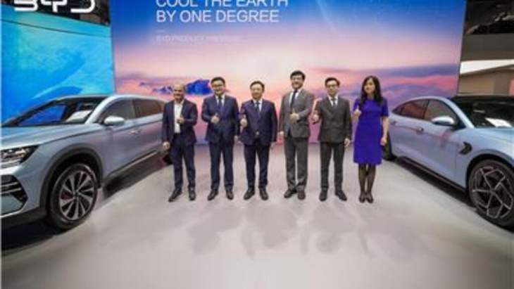 les constructeurs chinois se taillent une place de choix au salon de l'auto de munich