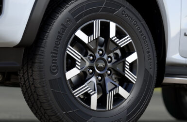 ford ranger : le pick-up préfère l’hybride rechargeable à l’électrique