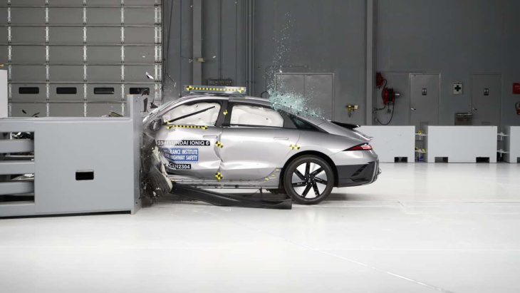 Genesis, Hyundai et Lexus se distinguent dans l'exercice du crash test