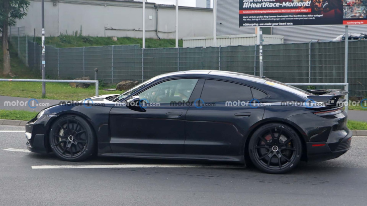 La Porsche Taycan GT est en phase de tests au Nürburgring et elle semble rapide