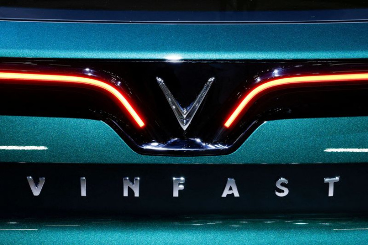 vinfast va livrer ses premiers véhicules électriques à l'europe en 2023