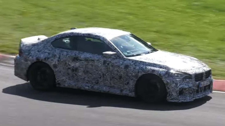 Une BMW M2 CS 2025 espionnée sur le circuit du Nurburgring