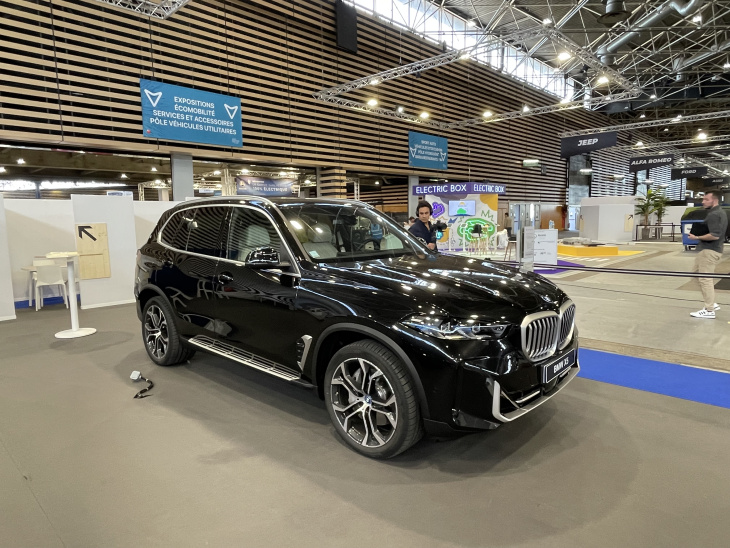 BMW X5 - un hybride de 500 ch - En direct du salon de Lyon 2023