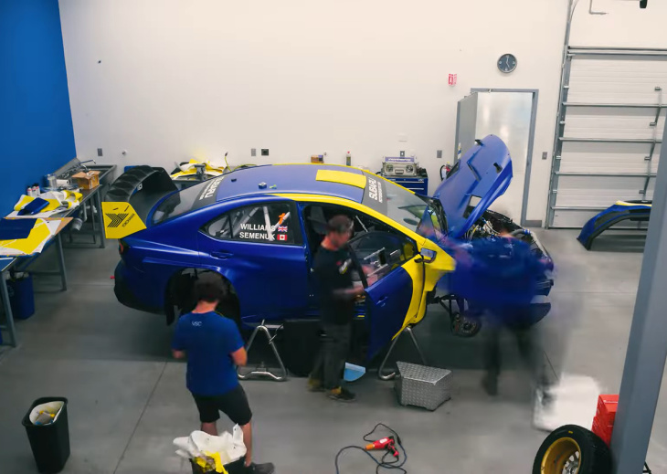 VIDEO - Subaru « 23R » : comment construire une voiture de rallye en une minute !
