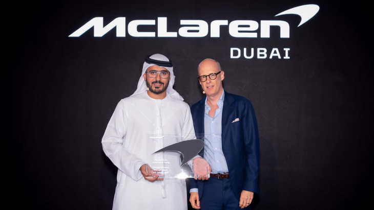 McLaren inaugure un immense showroom à Dubaï