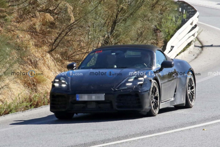 Voici des photos inédites de la future Porsche Boxster électrique, l’anti-Tesla Roadster