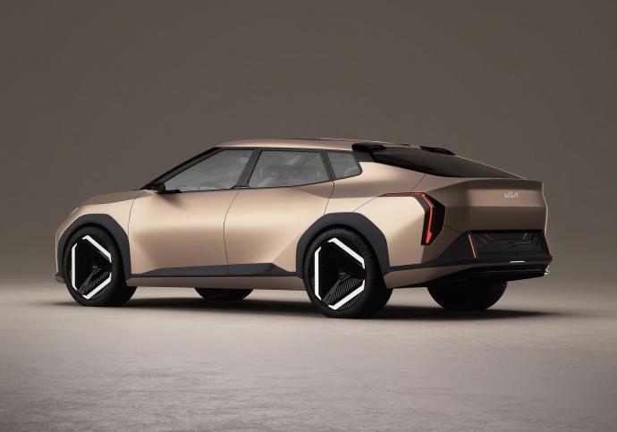 nouveauté, concept-cars, kia ev4 concept : une berline électrique d'un nouveau genre