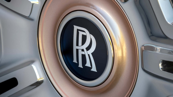 Rolls-Royce a fait 30 tentatives pour peindre ce Cullinan sur mesure
