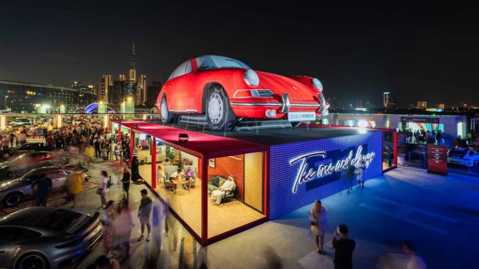 Porsche fait le show à Dubai et présente une version unique de sa 911