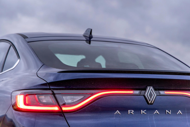renault,  renault arkana,  4*4/suv/crossovers, android, essai renault arkana hybride (2023) : toujours dans le coup ?