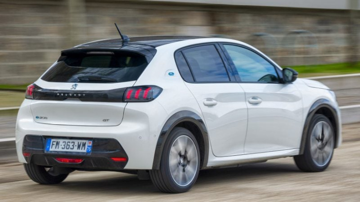 Peugeot 208 électrique : faut-il acheter les dernières 136 ch en stock ?