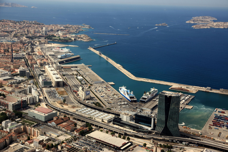 A Marseille, la peur d'un scandale social sur la ZFE en 2024