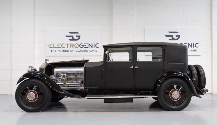 une rolls-royce phantom ii de 1929 convertie à l’électrique